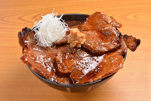 享用北海道產絕品豬肉蓋飯